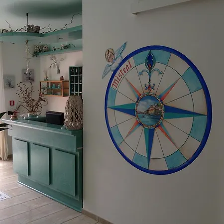 מלון Mistral מרינה די קמפו